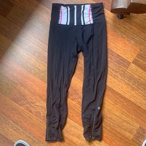 Lululemon pants size 4/6?